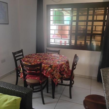 Sue-Etoile Self Catering Apartman Pointe Au Sel Kültér fotó